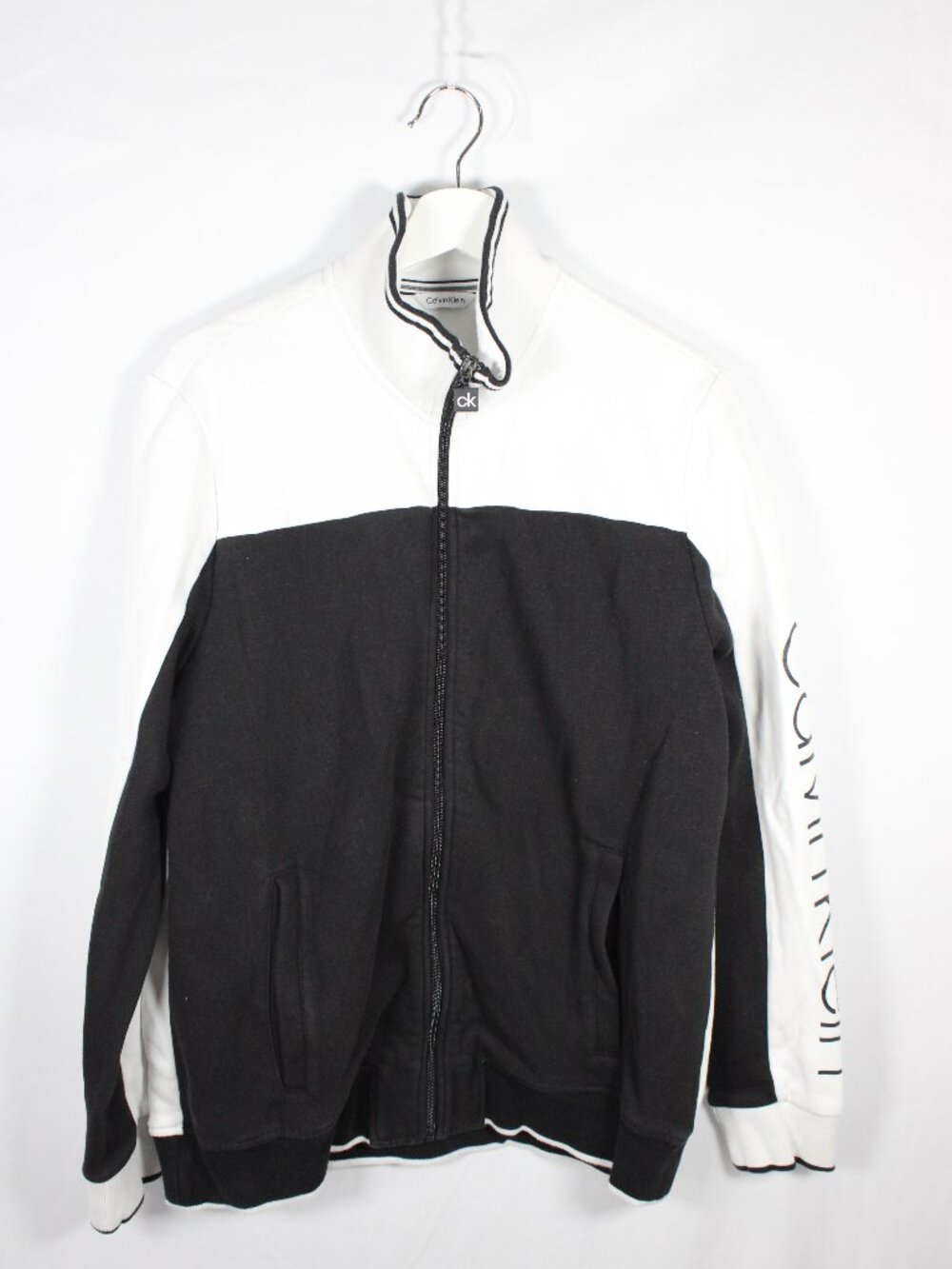 Calvin Klein Full Zip Sweatshirt Black & White Spellout on Sleeve Size Large